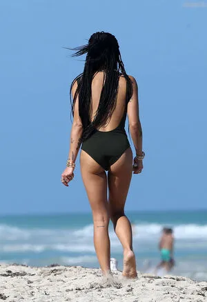 Zo Kravitz OnlyFans Leaked Free Thumbnail Picture - #M9gBDn7zVi