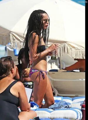 Zo Kravitz OnlyFans Leaked Free Thumbnail Picture - #nk7BLozL36