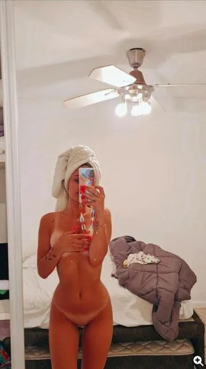 Zoe Caradzoglu OnlyFans Leaked Free Thumbnail Picture - #aHR17NtLp2