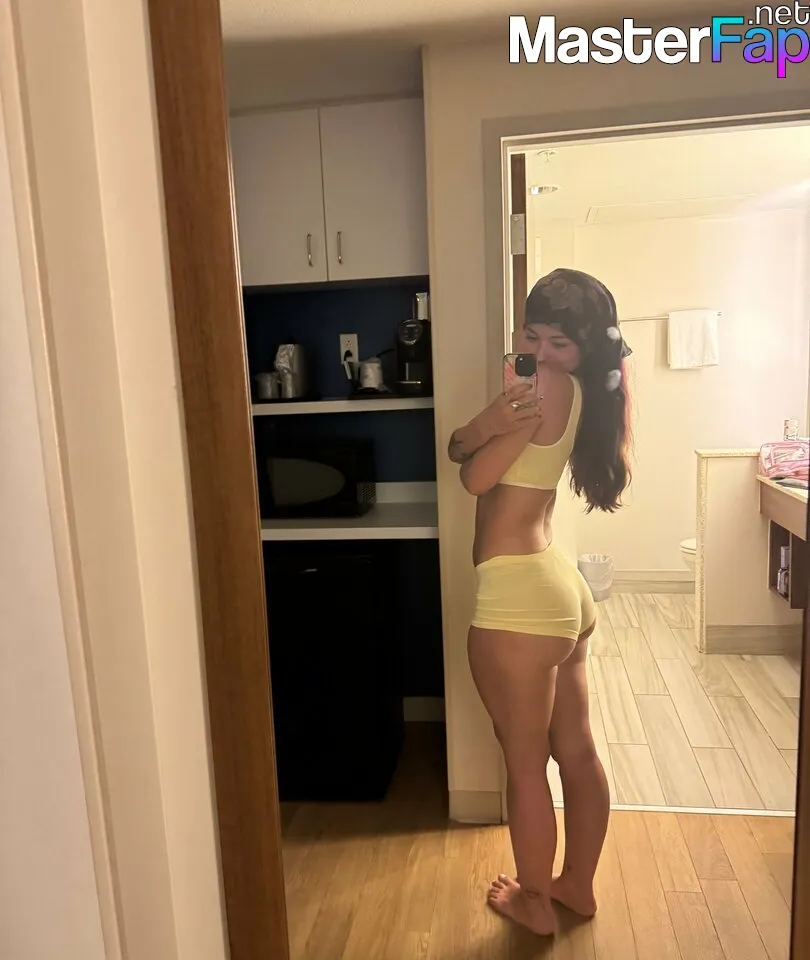 Zoe-ebarb