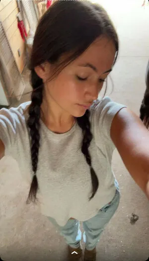 Zoe Ferguson OnlyFans Leaked Free Thumbnail Picture - #8u65q0KafA