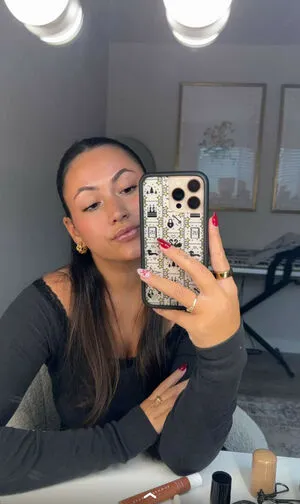 Zoe Ferguson OnlyFans Leaked Free Thumbnail Picture - #R7bcDhXsFa