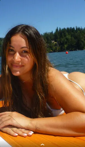 Zoe Ferguson OnlyFans Leaked Free Thumbnail Picture - #dKeUkDykHA