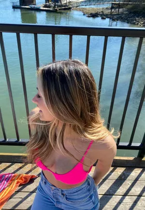 Zoe Ferguson OnlyFans Leaked Free Thumbnail Picture - #fTrgpYVpy4