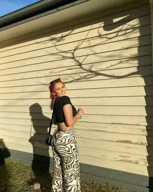 Zoe H OnlyFans Leaked Free Thumbnail Picture - #G6wPOVyiHu