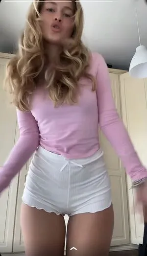 Zoe Kaeppele OnlyFans Leaked Free Thumbnail Picture - #4uRh8QV432