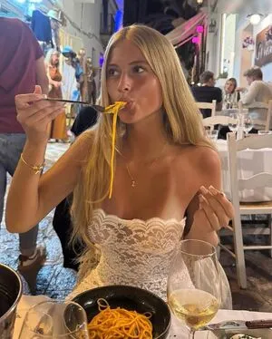 Zoe Kaeppele OnlyFans Leaked Free Thumbnail Picture - #eLb6ffDH3O