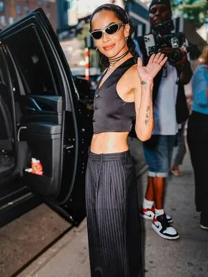 Zoe Kravitz OnlyFans Leaked Free Thumbnail Picture - #1LwVAIAiow