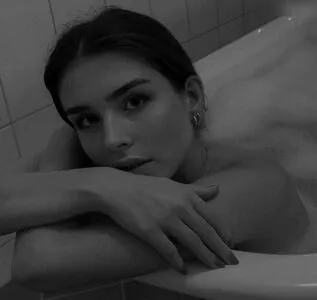Zoe Matthea OnlyFans Leaked Free Thumbnail Picture - #5VKVw9x2E8