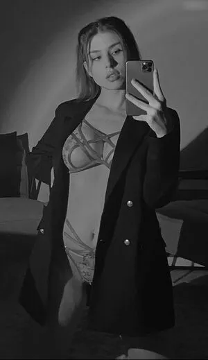 Zoe Matthea OnlyFans Leaked Free Thumbnail Picture - #J3ZB3hv3qh