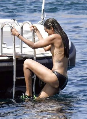 Zoe Saldana OnlyFans Leaked Free Thumbnail Picture - #18LgLfHyCW