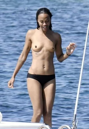 Zoe Saldana OnlyFans Leaked Free Thumbnail Picture - #3TrFcwriN2