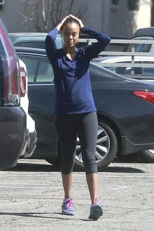 Zoe Saldana OnlyFans Leaked Free Thumbnail Picture - #NeItfS2vEa