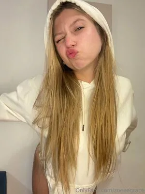 Zoeeegrace OnlyFans Leaked Free Thumbnail Picture - #Th1axNsjX3