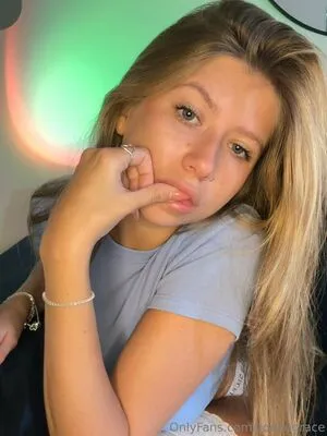 Zoeeegrace OnlyFans Leaked Free Thumbnail Picture - #sISr0xuNG2
