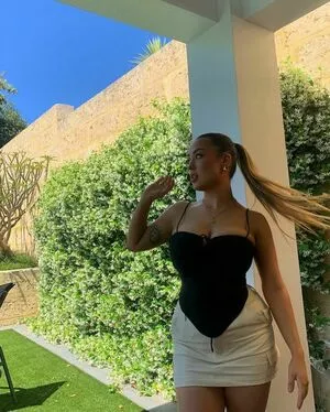 Zoeeeharttt OnlyFans Leaked Free Thumbnail Picture - #LnahF0dXI4
