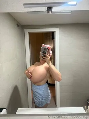 Zoeegrace OnlyFans Leaked Free Thumbnail Picture - #xcDhrbRdt2
