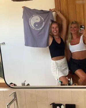 Zoejoana OnlyFans Leaked Free Thumbnail Picture - #p7F0krk0CC