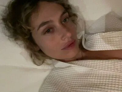 Zoelarelle OnlyFans Leaked Free Thumbnail Picture - #FvR5ijSM46