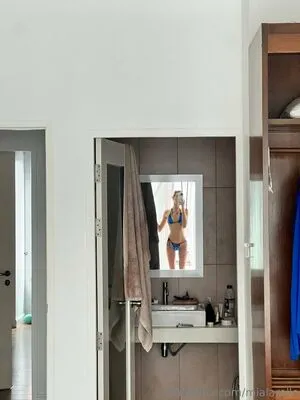 Zoelarelle OnlyFans Leaked Free Thumbnail Picture - #cvOvxXxVR3