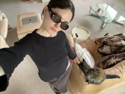 Zoeplzshutup OnlyFans Leaked Free Thumbnail Picture - #dvRi8T5z59