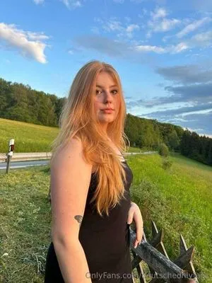 Zoeredhair OnlyFans Leaked Free Thumbnail Picture - #aW5CwYoO2M