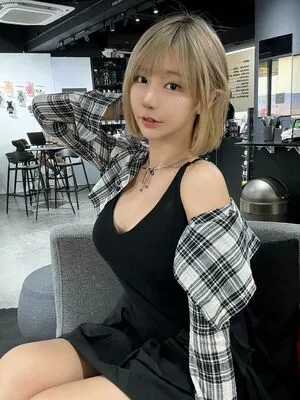 Zoeso OnlyFans Leaked Free Thumbnail Picture - #m4vck114bW