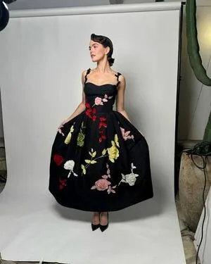 Zoey Deutch OnlyFans Leaked Free Thumbnail Picture - #1ICdiBcud7