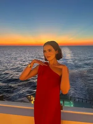 Zoey Deutch OnlyFans Leaked Free Thumbnail Picture - #1nWSPd1rEU