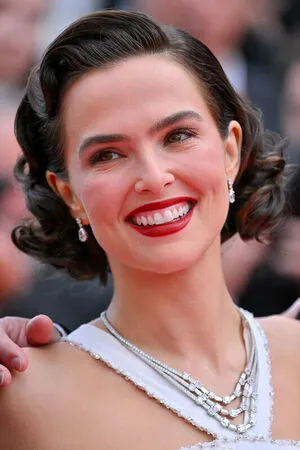 Zoey Deutch OnlyFans Leaked Free Thumbnail Picture - #2Dmj8DiHJw