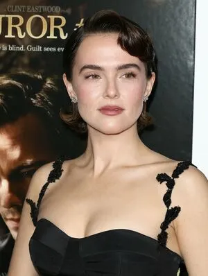 Zoey Deutch OnlyFans Leaked Free Thumbnail Picture - #BPXifEyqEL