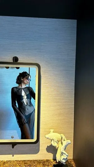 Zoey Deutch OnlyFans Leaked Free Thumbnail Picture - #GcqCxKZ2lN