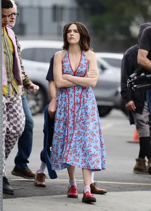 Zoey Deutch OnlyFans Leaked Free Thumbnail Picture - #IFHpNHIQNk