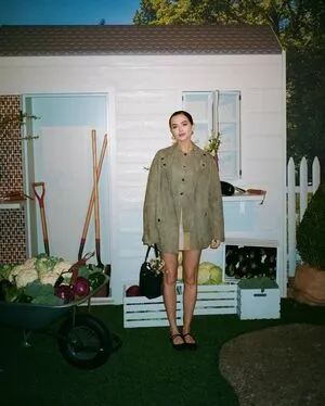 Zoey Deutch OnlyFans Leaked Free Thumbnail Picture - #NdZQpJ5oiA