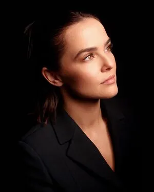 Zoey Deutch OnlyFans Leaked Free Thumbnail Picture - #UvgAG6v0Qz