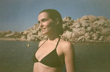 Zoey Deutch OnlyFans Leaked Free Thumbnail Picture - #VXlYn5Ve4i