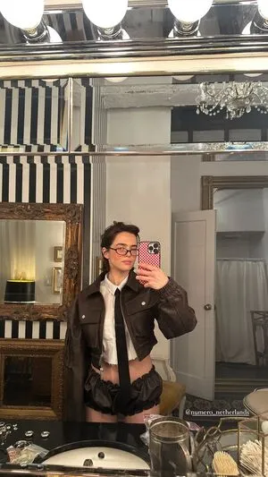 Zoey Deutch OnlyFans Leaked Free Thumbnail Picture - #XB6U5ggFUG