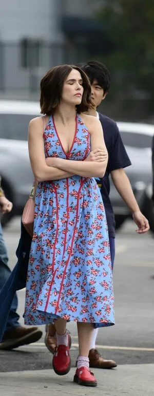 Zoey Deutch OnlyFans Leaked Free Thumbnail Picture - #crzIKv41X2