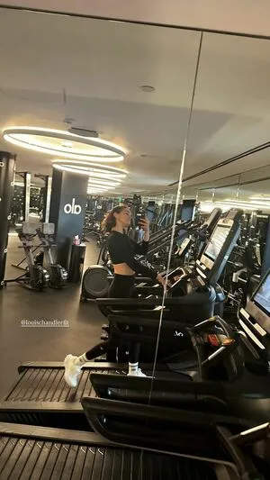 Zoey Deutch OnlyFans Leaked Free Thumbnail Picture - #uoUSSLvo00