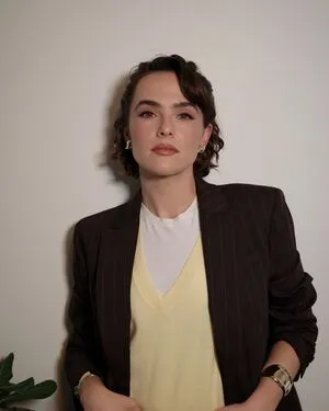 Zoey Deutch OnlyFans Leaked Free Thumbnail Picture - #y3hm8WH4wv