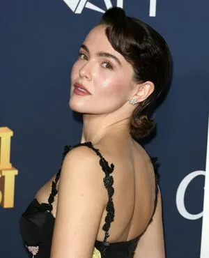Zoey Deutch OnlyFans Leaked Free Thumbnail Picture - #zdlUA7h4Eo
