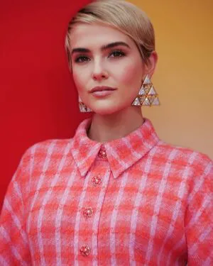 Zoey Deutch OnlyFans Leaked Free Thumbnail Picture - #XQHKakrp9E