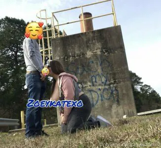 Zoeykatexo2 OnlyFans Leaked Free Thumbnail Picture - #B0FTMwEP1L