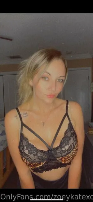 Zoeykatexo2 OnlyFans Leaked Free Thumbnail Picture - #n3BLmT2XfZ