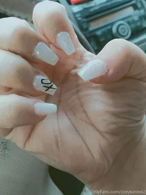 Zoeykatexo2 OnlyFans Leaked Free Thumbnail Picture - #u3Sn7AjNzg