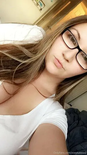 Zoeykatexo2 OnlyFans Leaked Free Thumbnail Picture - #vRU0SYfHY8