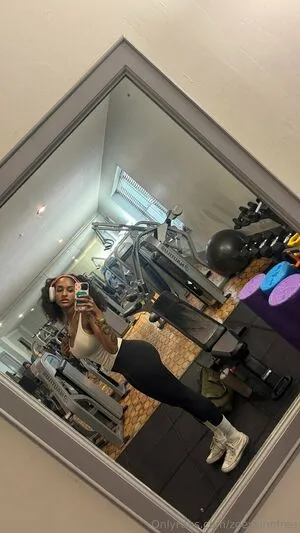 Zoeysinnfree OnlyFans Leaked Free Thumbnail Picture - #KflhFQoic0