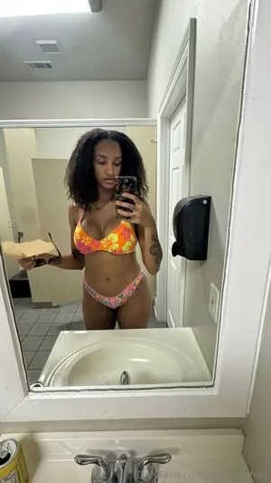 Zoeysinnfree OnlyFans Leaked Free Thumbnail Picture - #mBNM4zYIdg