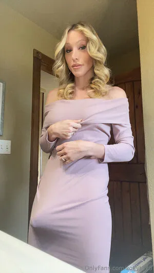 Zoeyt123 OnlyFans Leaked Free Thumbnail Picture - #4KFi19I04X