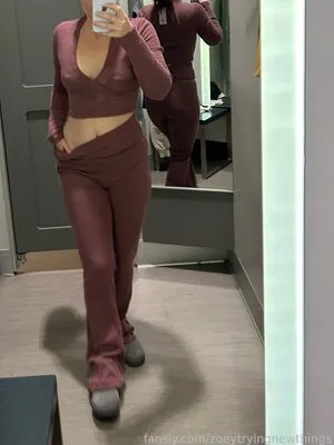 Zoeytryingnewthings OnlyFans Leaked Free Thumbnail Picture - #kQf0vLfYFi